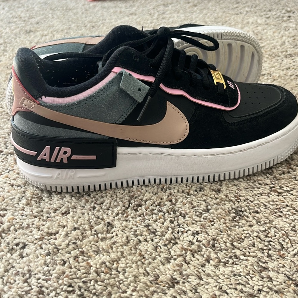 Women’s Air Force 1’s